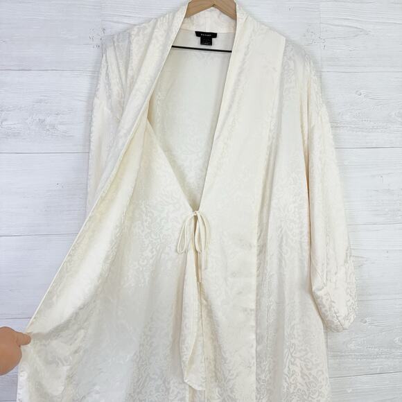 Natori Jacquard‎ Satin Womens Robe Size Medium Ivory Kimono Belted Sleepwear - Picture 4 of 16